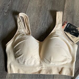 Truekind Wireless Shaper Bra, NEW, Size M